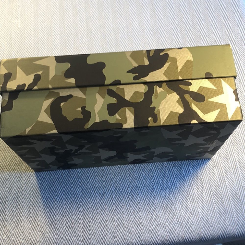 Valentino camo Shoe Box  length 13 5/8” X w 7 5/8  X h 5”, Excellent Condition - Picture 4 of 12